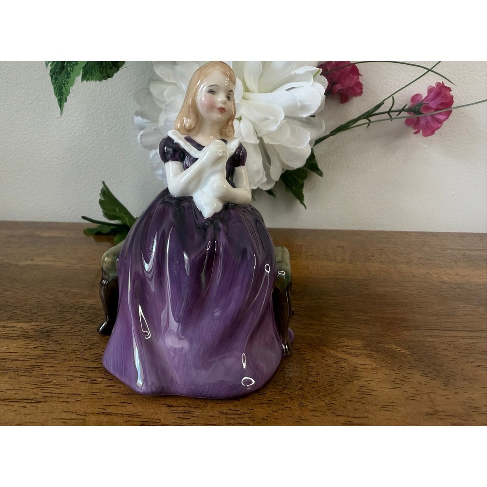 Royal Doulton Affection HN2236 Figurine Girl Holding Dove Purple‎ Dress Vintage